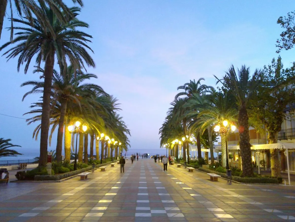 Jardines De La Noria Villa Nerja